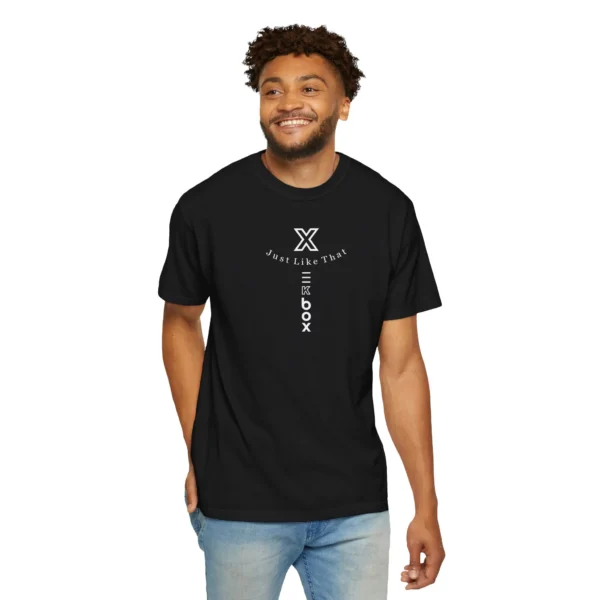 T`Shirt Xekbox Unissex Log Vertical Men and Women Black and White