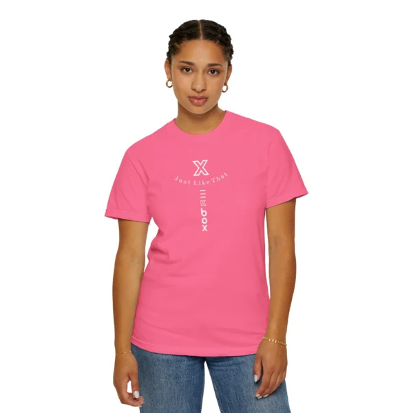 T`Shirt Xekbox Unissex Log Vertical Men and Women Pink and White