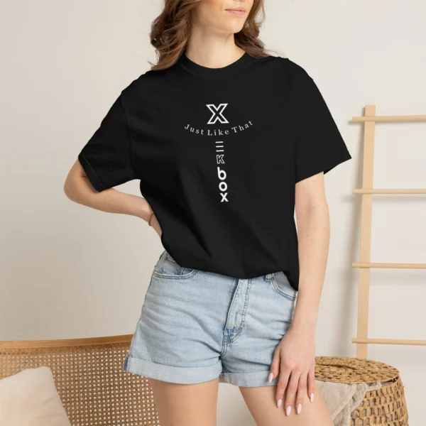 T`Shirt Xekbox Unissex Log Vertical Men and Women Black and White