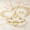 Conjunto de joias de 3 peças "Coração Vazado" – Aço inoxidável banhado a ouro